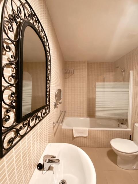 לוגרוניו Apartamentos Laurel מראה חיצוני תמונה