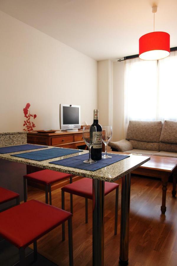 לוגרוניו Apartamentos Laurel מראה חיצוני תמונה